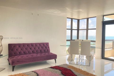 Condominio en Miami Beach, Florida, 1 dormitorio  № 2058080