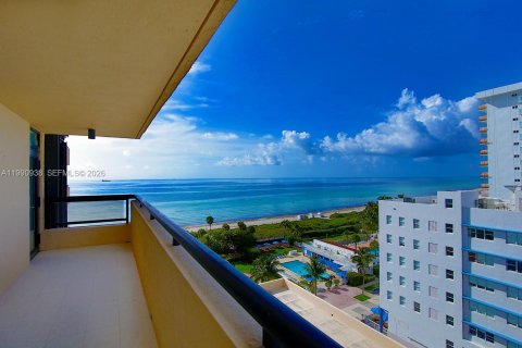 Condominio en alquiler en Miami Beach, Florida, 1 dormitorio, 74.14 m2 № 2058080 - foto 12