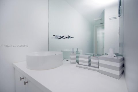 Condominio en alquiler en Miami Beach, Florida, 1 dormitorio, 74.14 m2 № 2058080 - foto 8