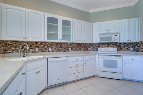 House in Lakeland, Florida 3 bedrooms, 203.18 sq.m. № 1883025 - photo 8
