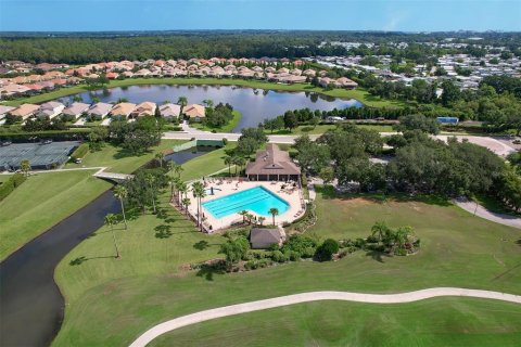 House in Lakeland, Florida 3 bedrooms, 203.18 sq.m. № 1883025 - photo 27
