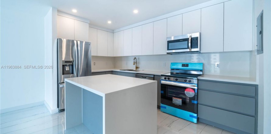 Кондоминиум с 1 спальней в Санни-Айлс-Бич, Флорида № 2025543