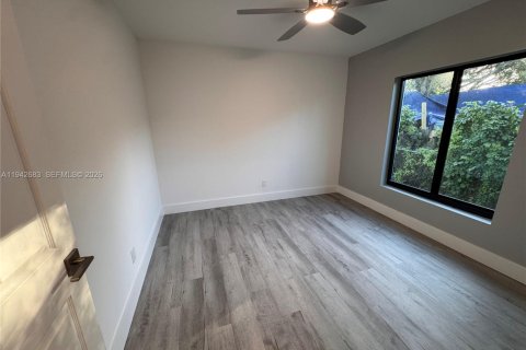 Villa ou maison à louer à Fort Lauderdale, Floride: 3 chambres, 133.69 m2 № 2002337 - photo 21