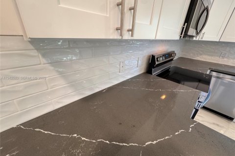 Villa ou maison à louer à Fort Lauderdale, Floride: 3 chambres, 133.69 m2 № 2002337 - photo 13