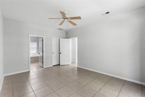 House in Gainesville, Florida 4 bedrooms, 218.97 sq.m. № 1603089 - photo 17