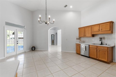 House in Gainesville, Florida 4 bedrooms, 218.97 sq.m. № 1603089 - photo 10