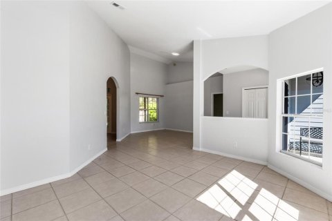 House in Gainesville, Florida 4 bedrooms, 218.97 sq.m. № 1603089 - photo 4
