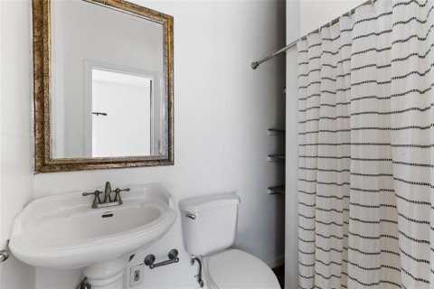 House in Gainesville, Florida 4 bedrooms, 218.97 sq.m. № 1603089 - photo 24