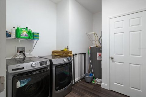 Casa en venta en Tampa, Florida, 4 dormitorios, 144.93 m2 № 2384317 - foto 15