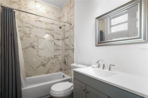 Casa en venta en Tampa, Florida, 4 dormitorios, 144.93 m2 № 2384317 - foto 10