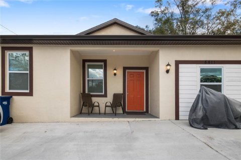 Casa en Tampa, Florida 4 dormitorios, 144.93 m2 № 2384317