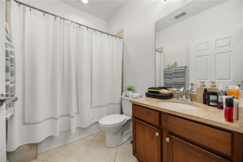 Townhouse in Lake Mary, Florida 4 bedrooms, 219.71 sq.m. № 2380799 - photo 13