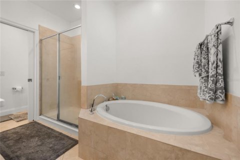 Townhouse in Lake Mary, Florida 4 bedrooms, 219.71 sq.m. № 2380799 - photo 19
