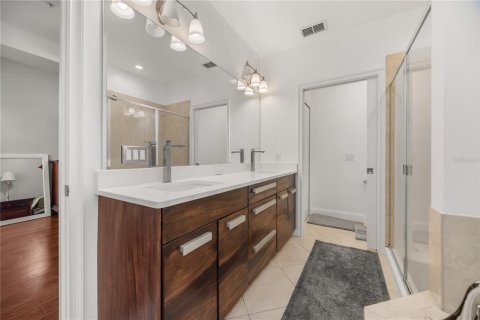 Townhouse in Lake Mary, Florida 4 bedrooms, 219.71 sq.m. № 2380799 - photo 18