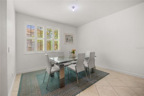 Townhouse in Lake Mary, Florida 4 bedrooms, 219.71 sq.m. № 2380799 - photo 8