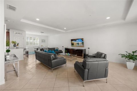 Townhouse in Lake Mary, Florida 4 bedrooms, 219.71 sq.m. № 2380799 - photo 3