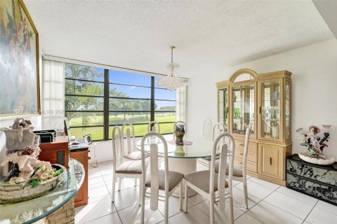 Condo in Davie, Florida, 2 bedrooms  № 2066108 - photo 16