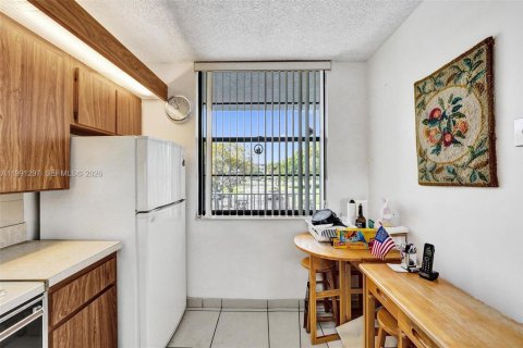Condo in Davie, Florida, 2 bedrooms  № 2066108 - photo 7