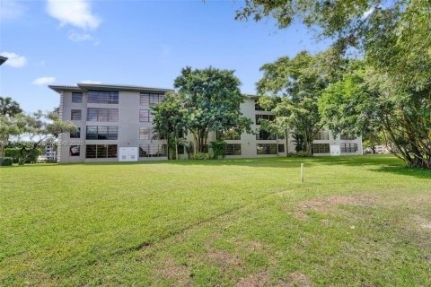 Condo in Davie, Florida, 2 bedrooms  № 2066108 - photo 28