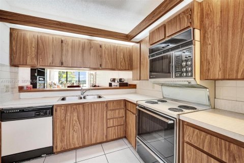 Condo in Davie, Florida, 2 bedrooms  № 2066108 - photo 6