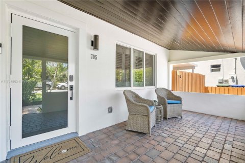 House in Fort Lauderdale, Florida 2 bedrooms, 70.88 sq.m. № 1867056 - photo 25