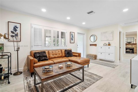 House in Fort Lauderdale, Florida 2 bedrooms, 70.88 sq.m. № 1867056 - photo 8
