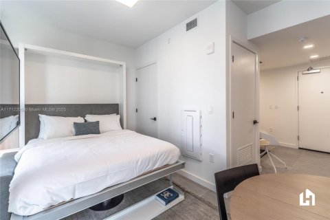 Condo in Miami, Florida  № 1920748 - photo 16