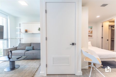 Condo in Miami, Florida  № 1920748 - photo 10