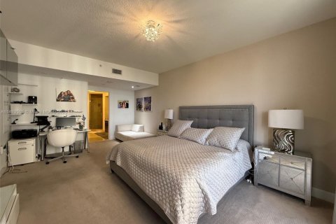 Condo in Sunny Isles Beach, Florida, 2 bedrooms  № 1752974 - photo 7