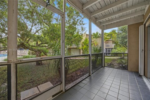 Condominio en venta en Palmetto Bay, Florida, 2 dormitorios, 134.24 m2 № 2428310 - foto 16