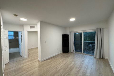 Apartment in Miami, Florida 1 bedroom, 66.89 sq.m. № 2001578 - photo 4