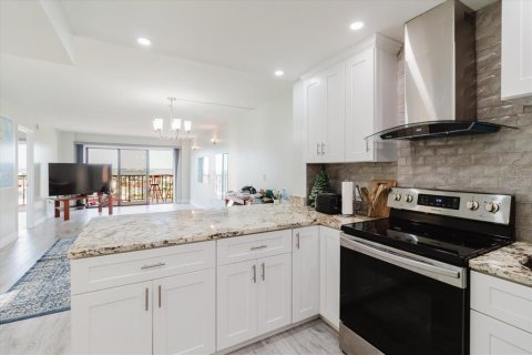 Condo in Clearwater, Florida, 2 bedrooms  № 2099341 - photo 18