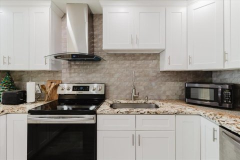 Condo in Clearwater, Florida, 2 bedrooms  № 2099341 - photo 16