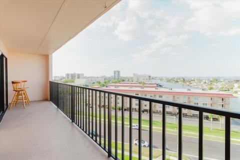 Condo in Clearwater, Florida, 2 bedrooms  № 2099341 - photo 27