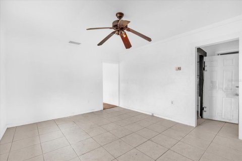 House in Orlando, Florida 3 bedrooms, 109.44 sq.m. № 1844370 - photo 9