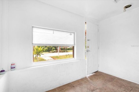 House in Orlando, Florida 3 bedrooms, 109.44 sq.m. № 1844370 - photo 6