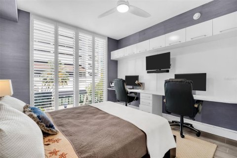 Condo in Saint Petersburg, Florida, 2 bedrooms № 2372993 - photo 27
