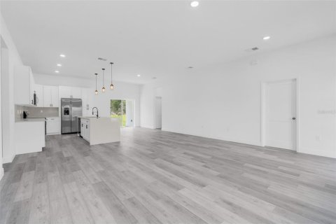 Casa en venta en Ocala, Florida, 4 dormitorios, 181.62 m2 № 2234223 - foto 6