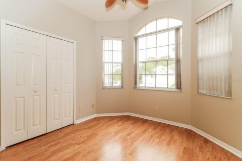 House in Tarpon Springs, Florida 4 bedrooms, 181.62 sq.m. № 2391494 - photo 13
