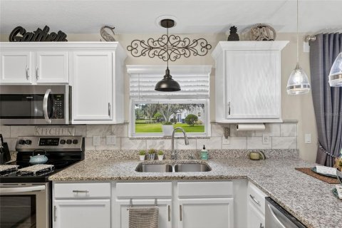 Townhouse in Valrico, Florida 2 bedrooms, 122.17 sq.m. № 1885294 - photo 19