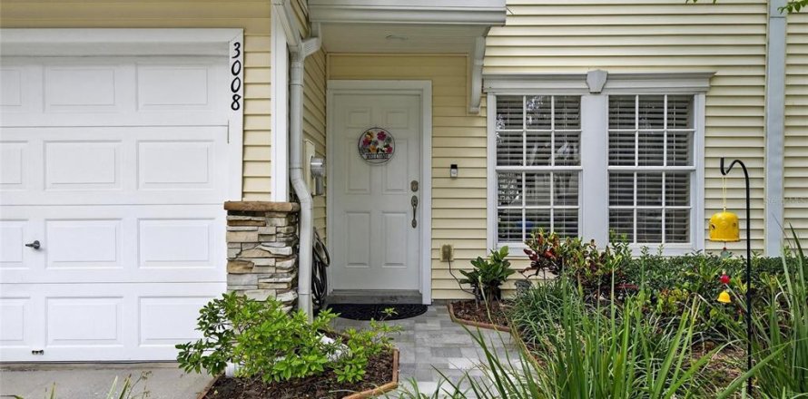 Townhouse in Valrico, Florida 2 bedrooms, 122.17 sq.m. № 1885294