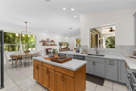 Casa en venta en Weston, Florida, 4 dormitorios, 257.9 m2 № 1779271 - foto 13