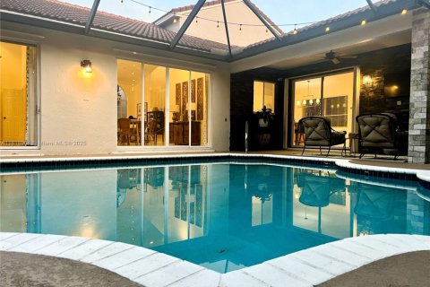 Casa en venta en Weston, Florida, 4 dormitorios, 257.9 m2 № 1779271 - foto 6