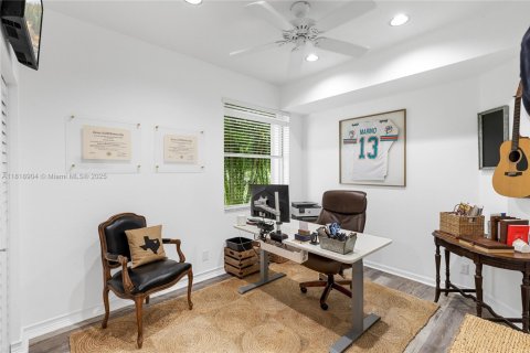 Casa en venta en Weston, Florida, 4 dormitorios, 257.9 m2 № 1779271 - foto 25