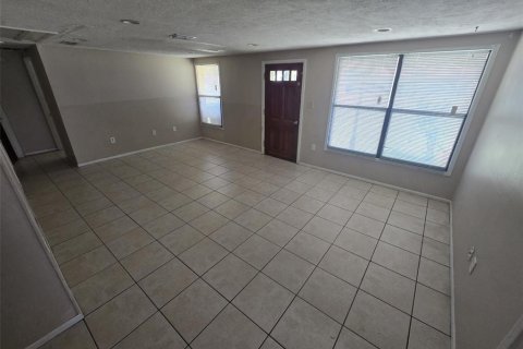 House in Lakeland, Florida 3 bedrooms, 93.55 sq.m. № 1677426 - photo 20