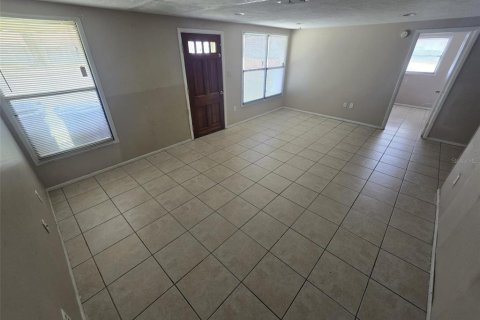 House in Lakeland, Florida 3 bedrooms, 93.55 sq.m. № 1677426 - photo 4