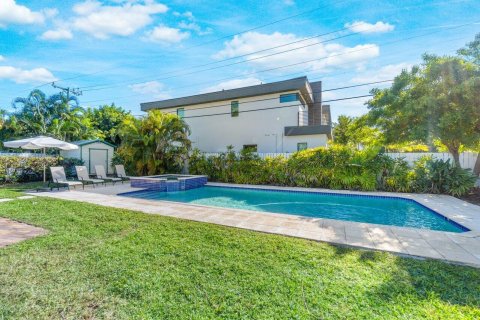 Casa en alquiler en Boca Raton, Florida, 3 dormitorios, 111.67 m2 № 1065776 - foto 1