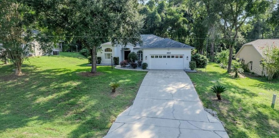 Villa ou maison à Dunnellon, Floride 3 chambres, 188.31 m2 № 1900890