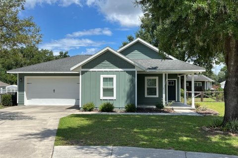 House in High Springs, Florida 3 bedrooms, 123.56 sq.m. № 2351880