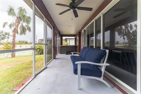 Casa en venta en Punta Gorda, Florida, 3 dormitorios, 136.38 m2 № 1838957 - foto 4
